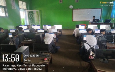 SISWA KELAS IX MTsN 11 INDRAMAYU IKUTI GLADI TES KEMAMPUAN AKADEMIK (TKA) SELAMA EMPAT HARI
