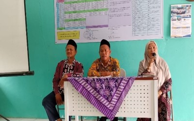 Kuatkan Mutu Pendidikan, Pengawas Baru Kankemenag Lakukan Pembinaan di MTsN 11 Indramayu